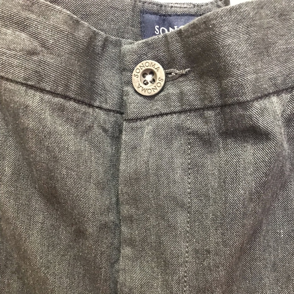 Capris pants very professional looking Grey